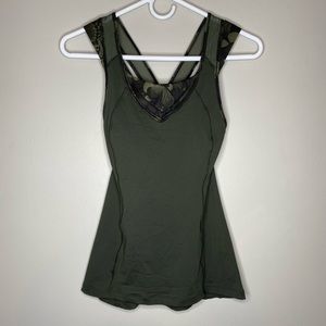 Lululemon workout top